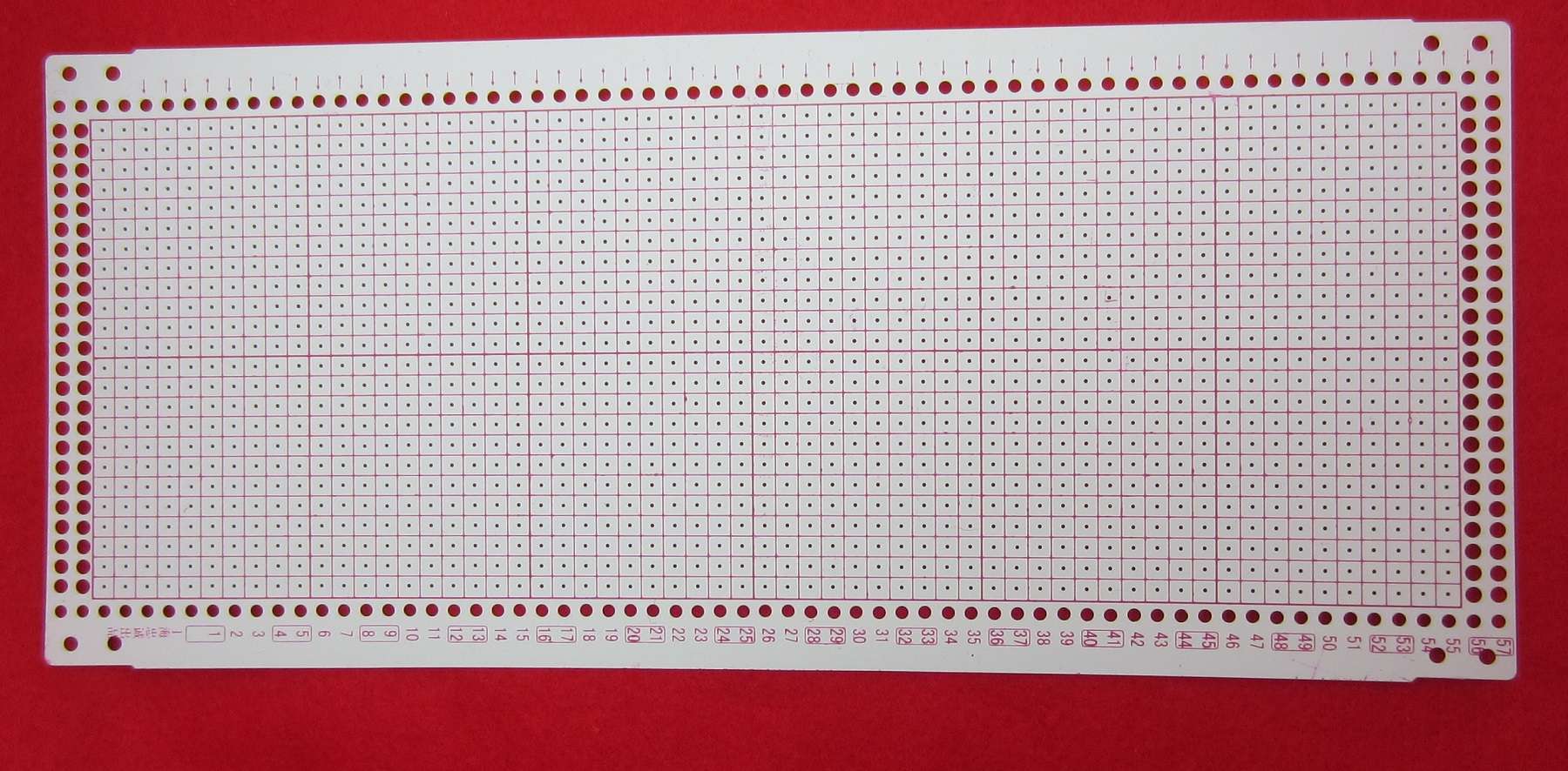 Schede perforate per macchine da maglieria SilverReed da 4,5 mm - schede perforate per macchine da maglieria silverreed da 4,5 mm e macchine da maglieria Empisal da 4,5 mm